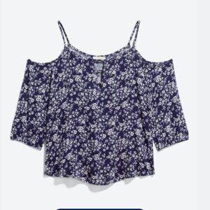 Jella C 💙 Kaylani Cold Shoulder Top 💙 M